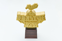 優勝トロフィー