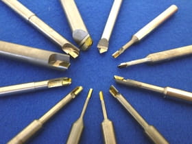 特注単結晶ダイヤエンドミル